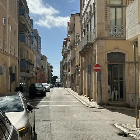 Red Door Flat By Trip2portugal * Figueira da Foz