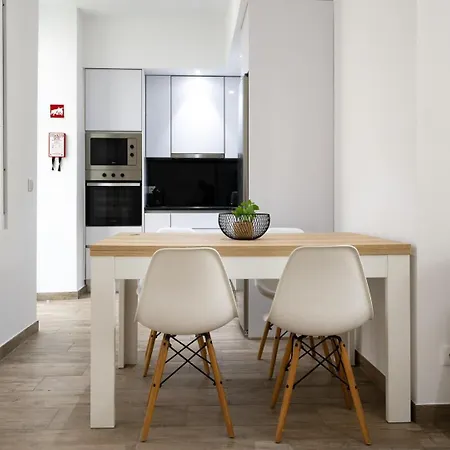 Red Door Flat By Trip2portugal Apartman Figueira da Foz