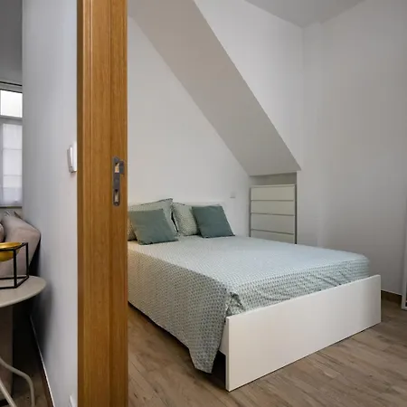 Red Door Flat By Trip2portugal Apartman *